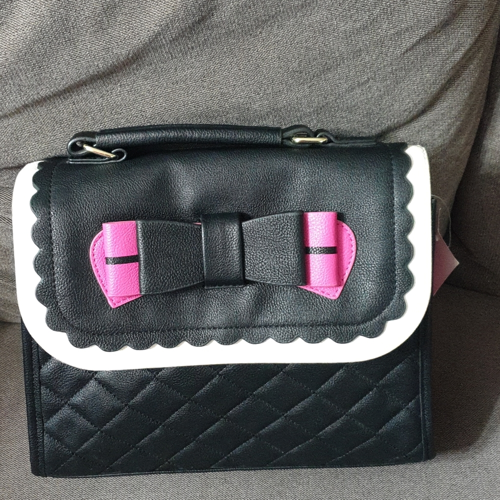 beysey Johnson bow messenger!